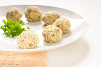 Step 3. Place in the fridge for 30 minutes, then shape small balls.