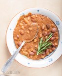 Pasta e fagioli (Pasta with borlotti beans)